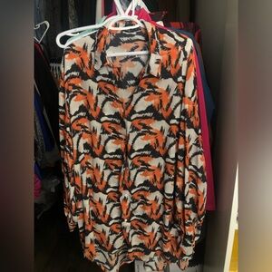 I lost a lot of weight so now I need a change of wardrobe. Worn once